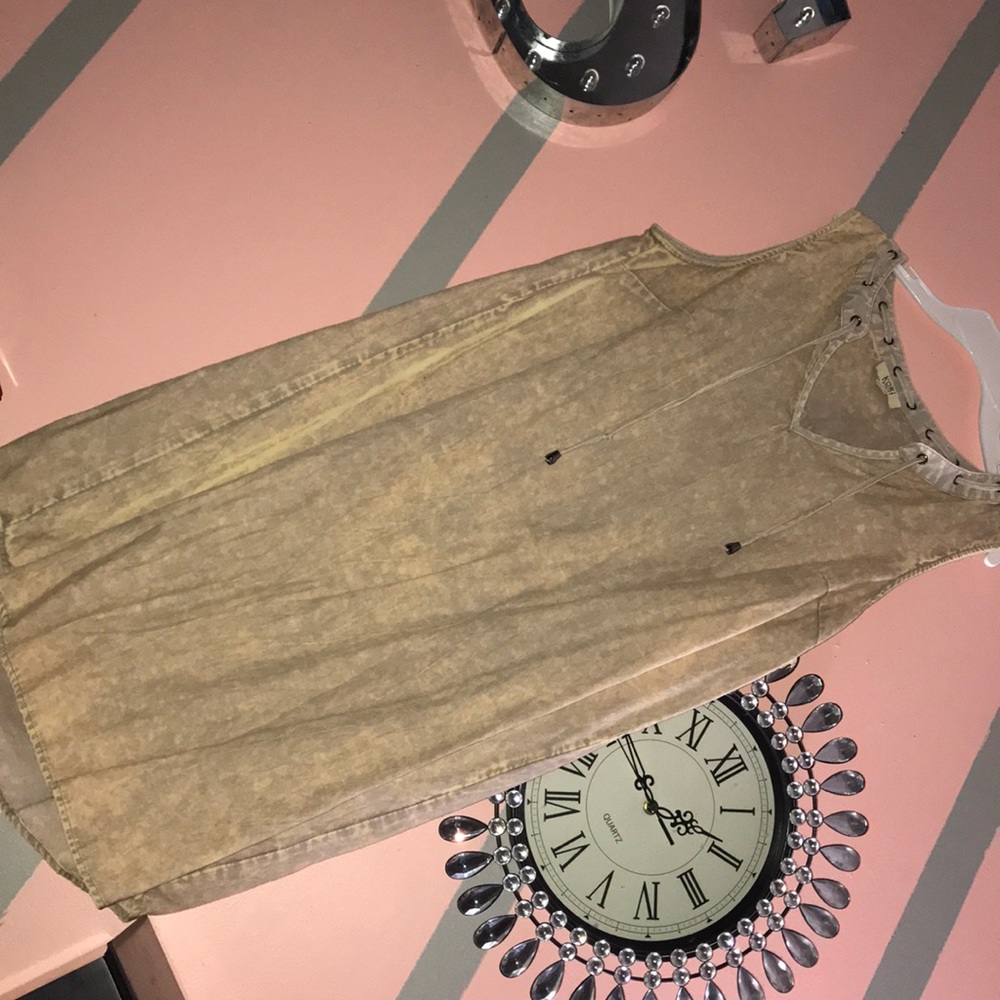 Sleeveless faded denim dress